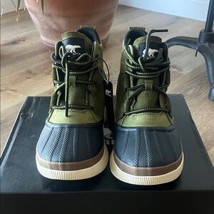 NWT in Box – SOREL Women’s Out N About™ IV Classic Waterproof Boot